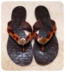 Shoes-day: Tory Burch Thora Flip-Flops